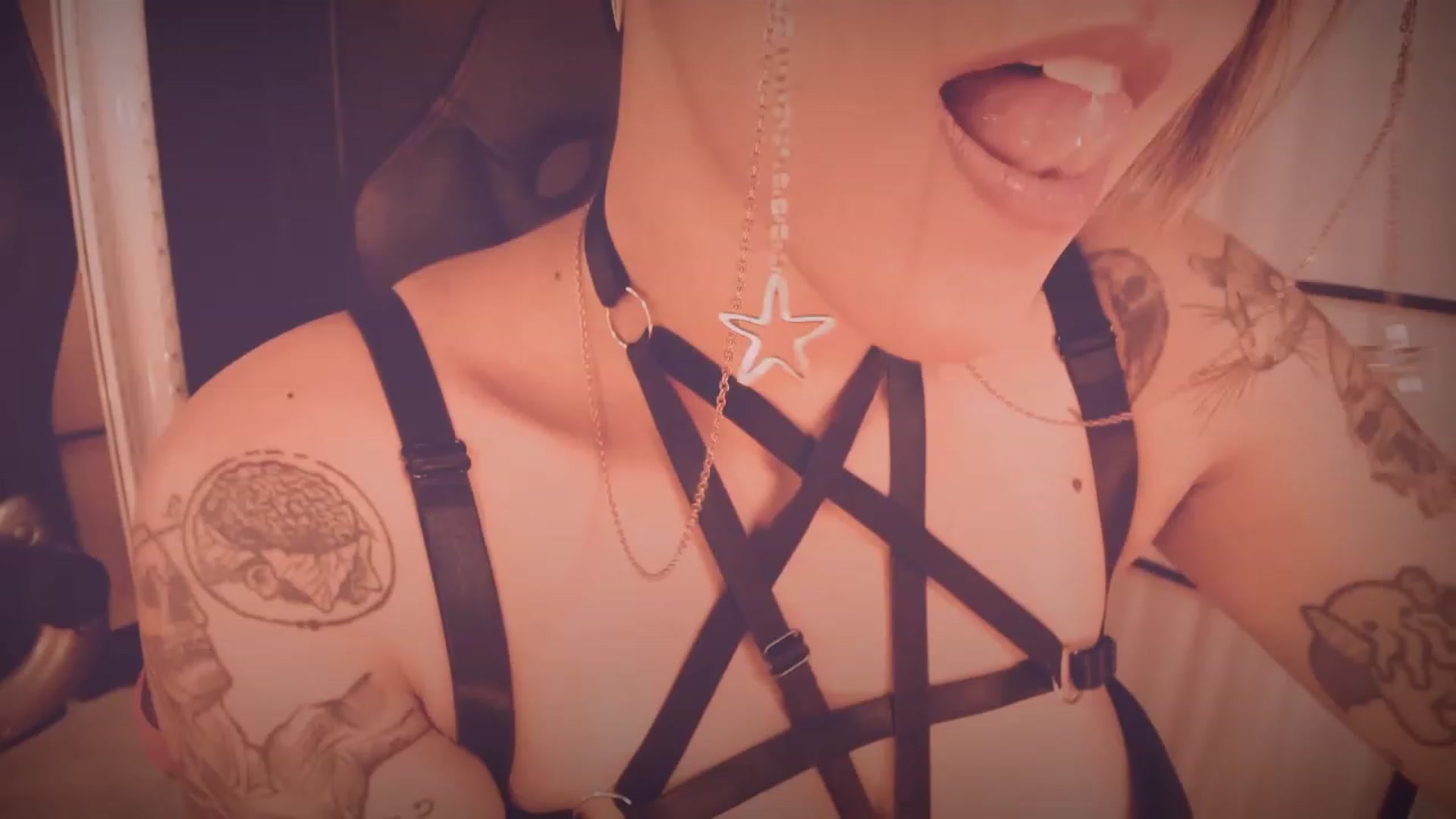 Gallery image thumbnail from AbraxxysRadio's myfreecams stream on, 01/14/2023, 24:40 image 15 of 20