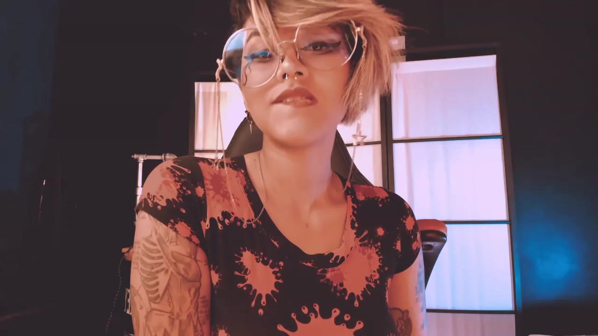 Gallery image thumbnail from AbraxxysRadio's myfreecams stream on, 01/17/2023, 24:47 image 15 of 20