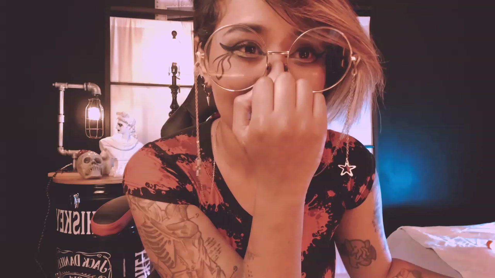 Gallery image thumbnail from AbraxxysRadio's myfreecams stream on, 01/17/2023, 02:47 image 10 of 20