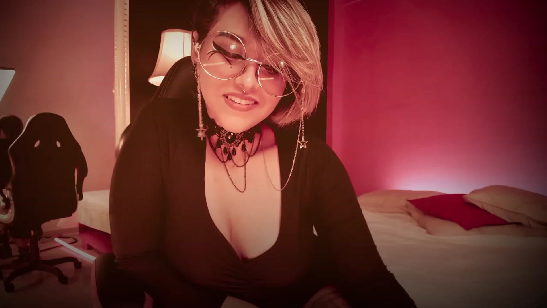 Gallery image thumbnail from AbraxxysRadio's myfreecams stream on, 01/18/2023, 23:43 image 5 of 20