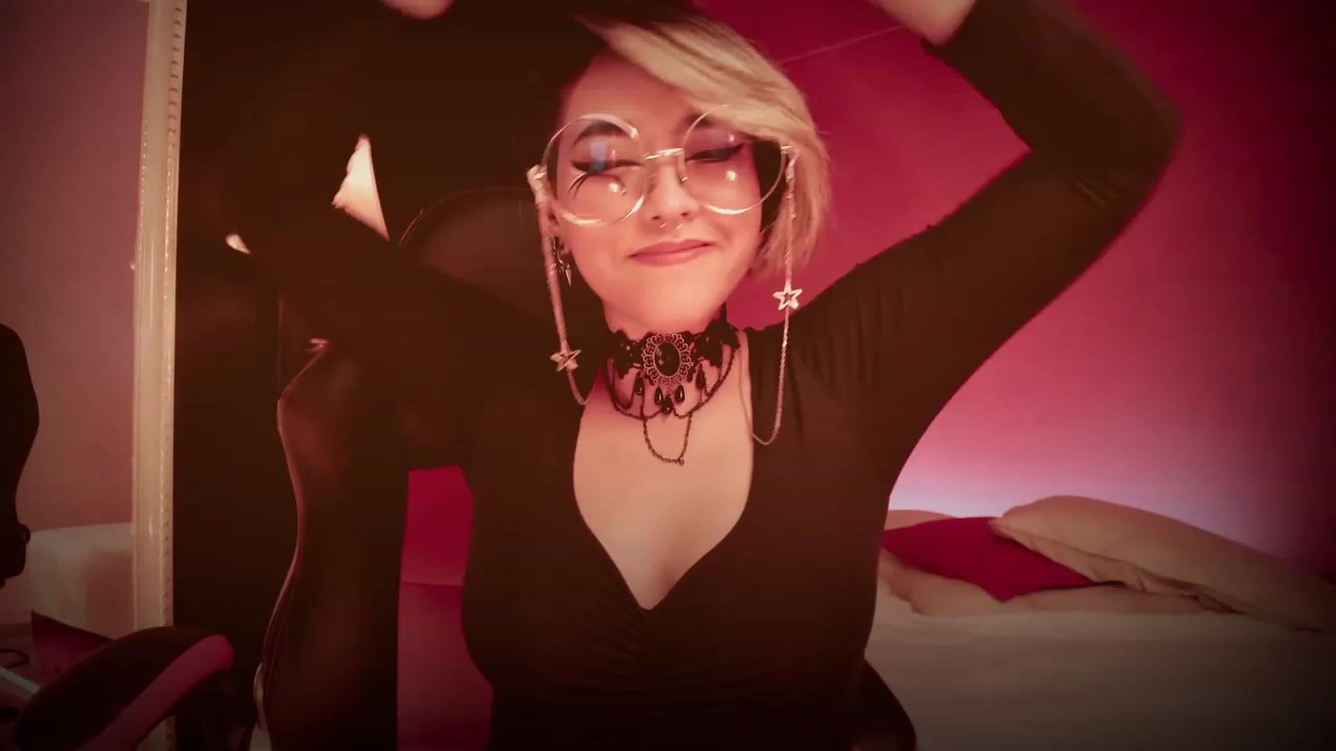 Gallery image thumbnail from AbraxxysRadio's myfreecams stream on, 01/18/2023, 23:43 image 2 of 20