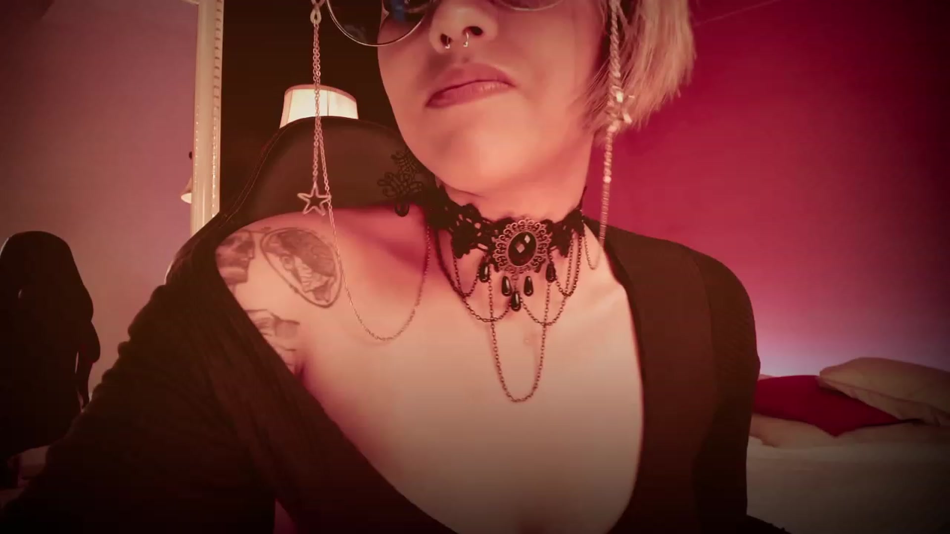 Gallery image thumbnail from AbraxxysRadio's myfreecams stream on, 01/19/2023, 24:49 image 10 of 20