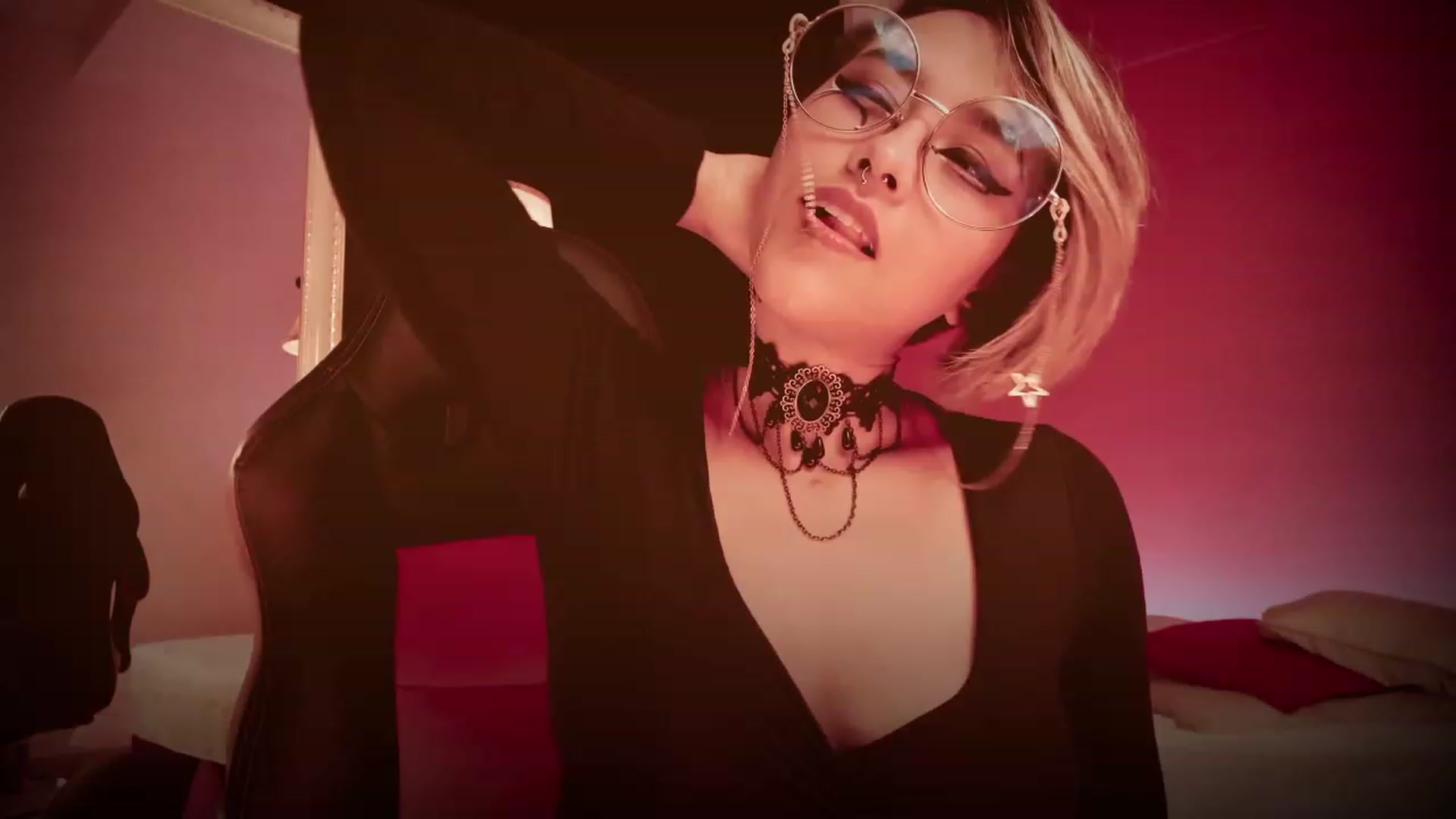 Gallery image thumbnail from AbraxxysRadio's myfreecams stream on, 01/19/2023, 24:49 image 13 of 20
