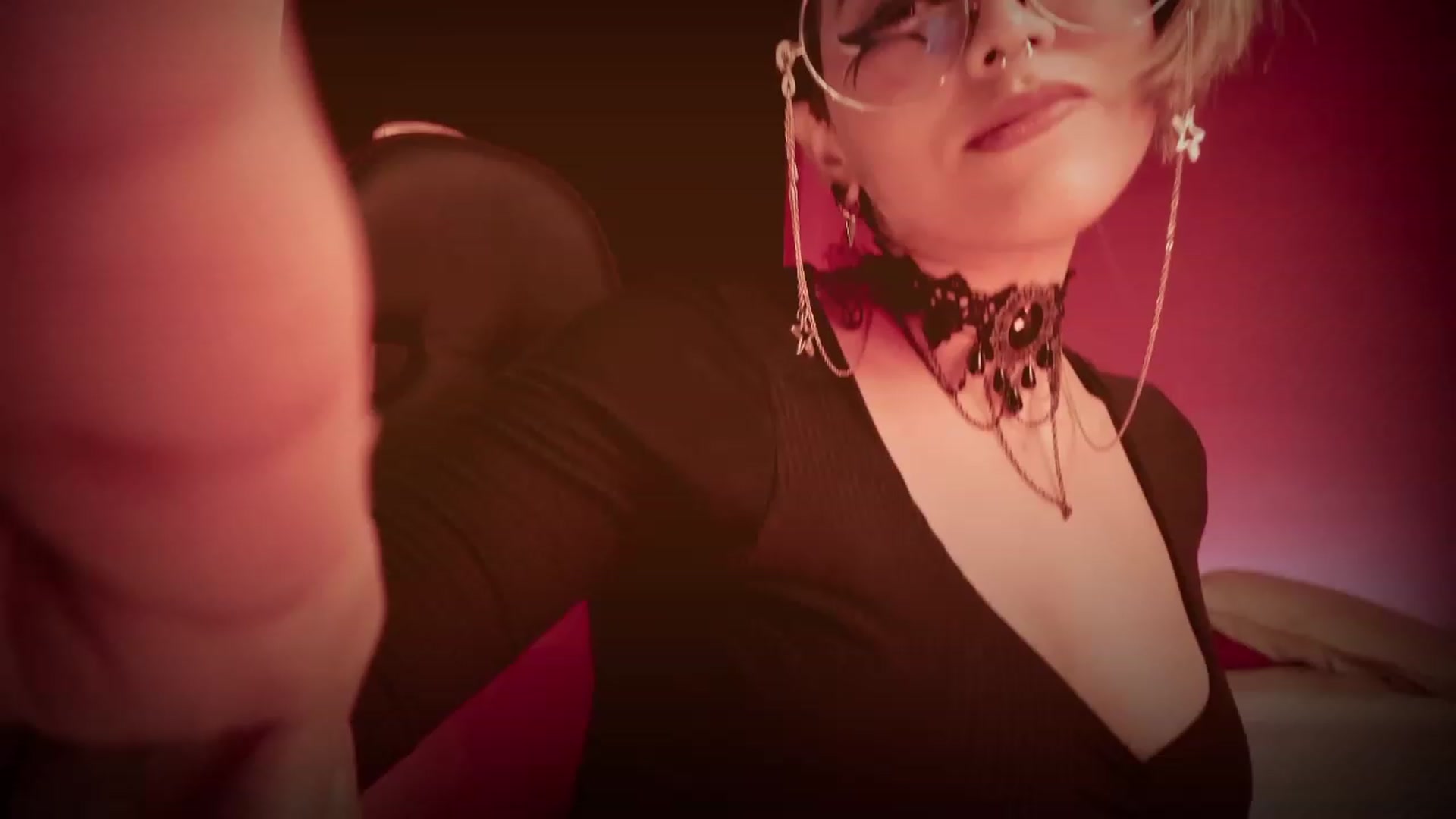 Gallery image thumbnail from AbraxxysRadio's myfreecams stream on, 01/19/2023, 24:49 image 4 of 20