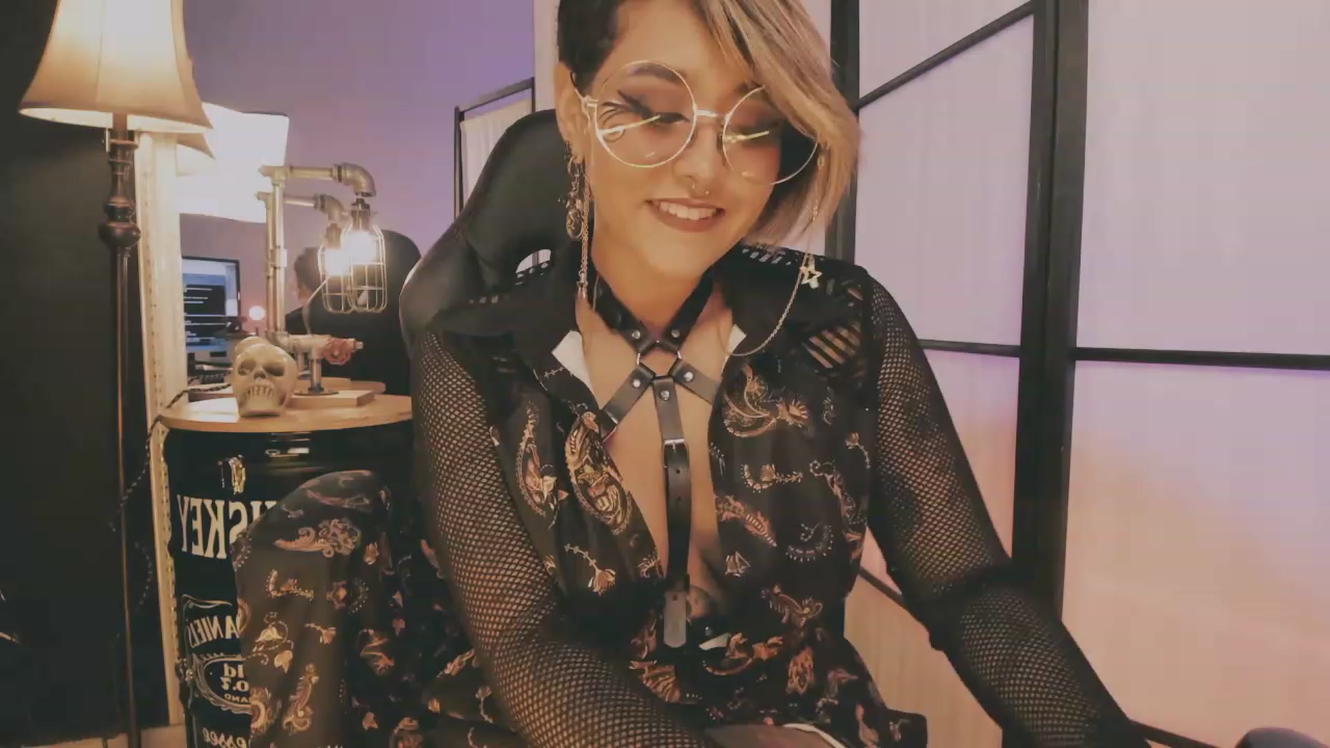 Gallery image thumbnail from AbraxxysRadio's myfreecams stream on, 01/20/2023, 24:01 image 12 of 20