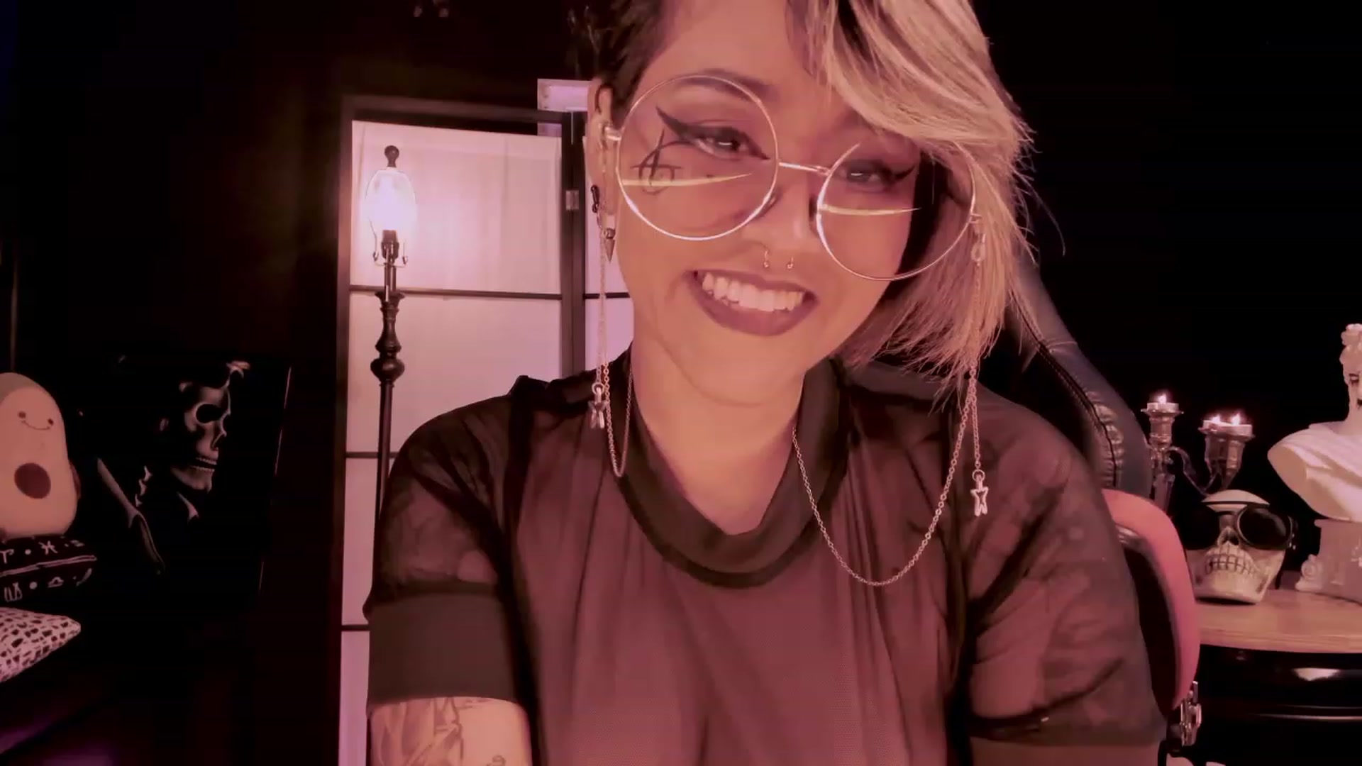 Gallery image thumbnail from AbraxxysRadio's myfreecams stream on, 01/22/2023, 19:20 image 20 of 20