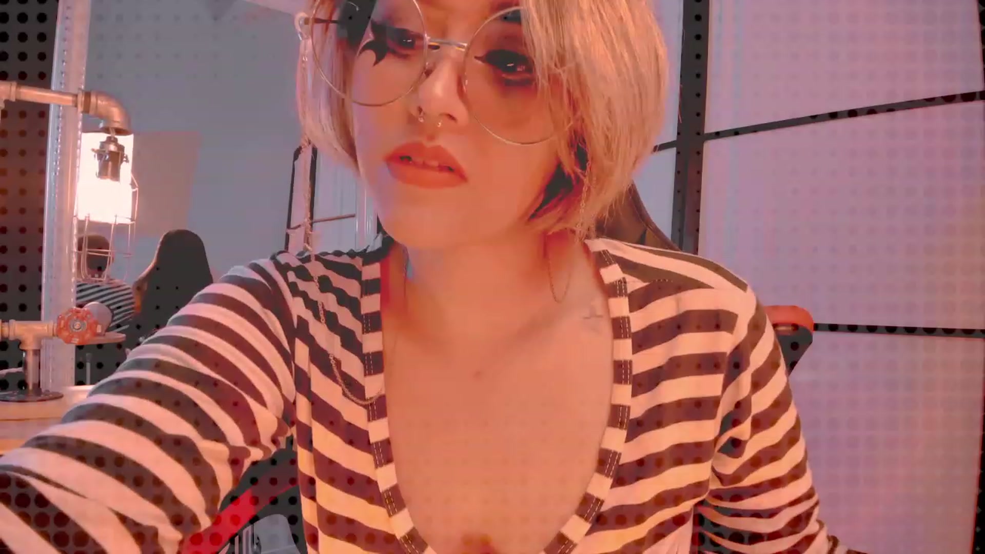 Gallery image thumbnail from AbraxxysRadio's myfreecams stream on, 01/26/2023, 23:47 image 19 of 20