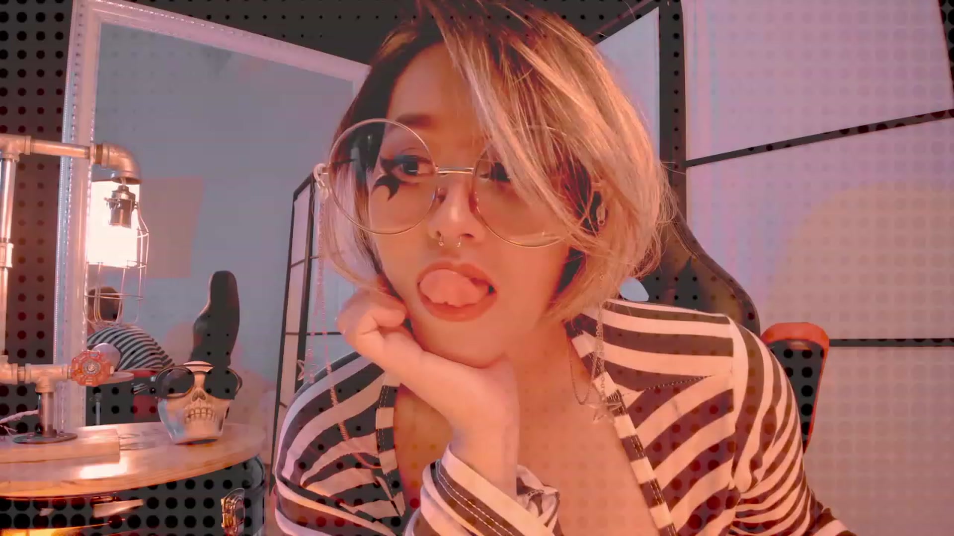 Gallery image thumbnail from AbraxxysRadio's myfreecams stream on, 01/27/2023, 24:36 image 7 of 20