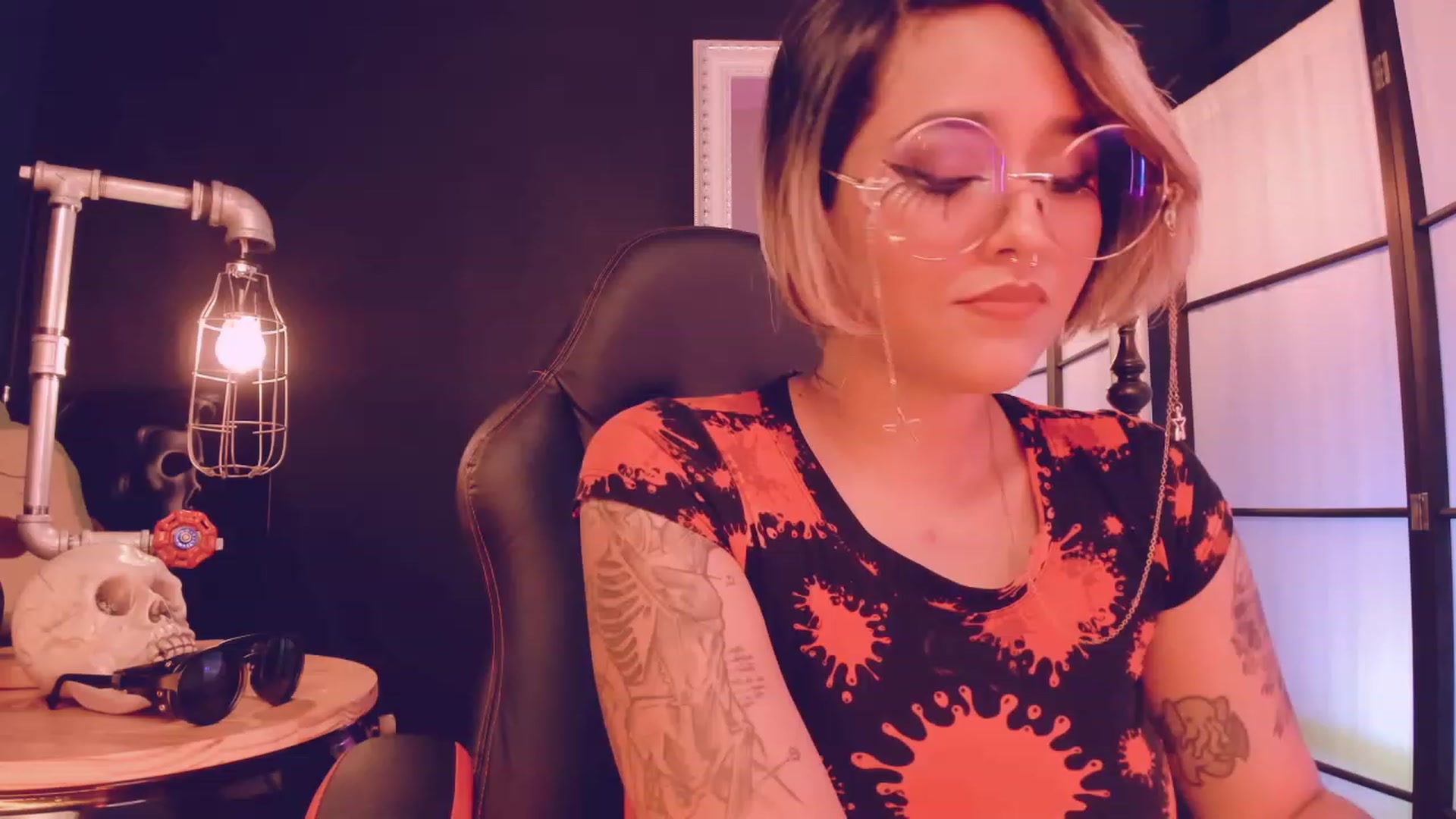 Gallery image thumbnail from AbraxxysRadio's myfreecams stream on, 01/27/2023, 23:49 image 13 of 20