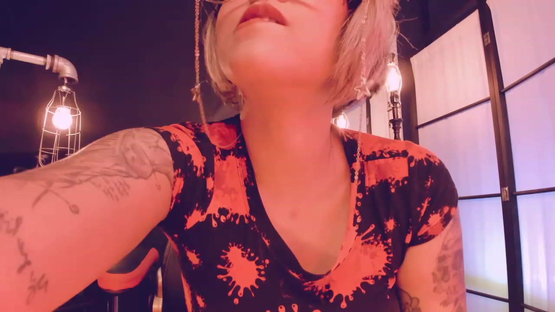 Gallery image thumbnail from AbraxxysRadio's myfreecams stream on, 01/28/2023, 01:11 image 19 of 20