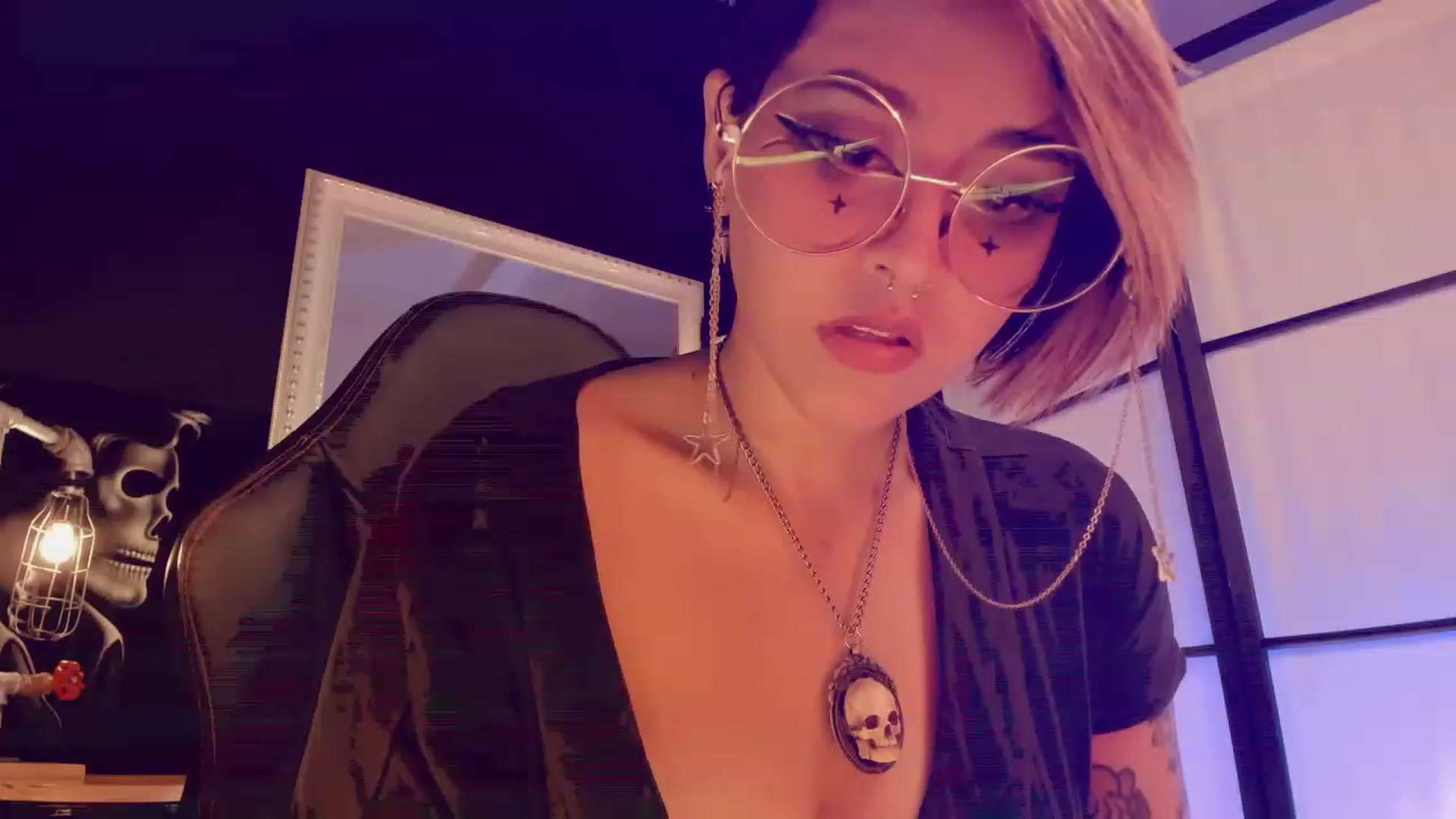 Gallery image thumbnail from AbraxxysRadio's myfreecams stream on, 01/28/2023, 18:32 image 14 of 20