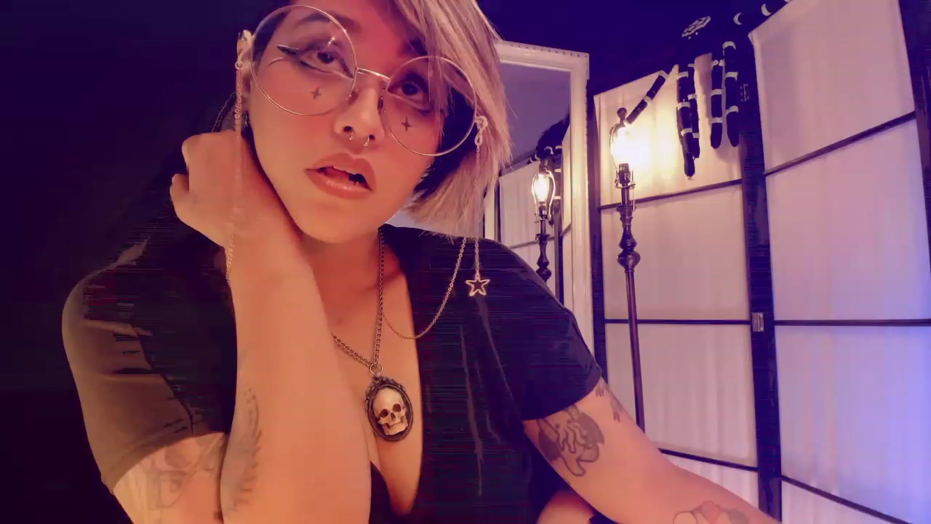 Gallery image thumbnail from AbraxxysRadio's myfreecams stream on, 01/28/2023, 18:32 image 20 of 20