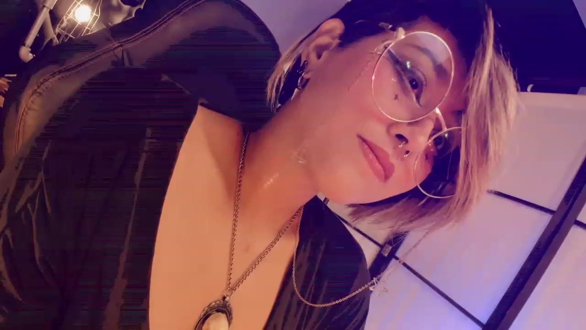 Gallery image thumbnail from AbraxxysRadio's myfreecams stream on, 01/28/2023, 18:32 image 16 of 20