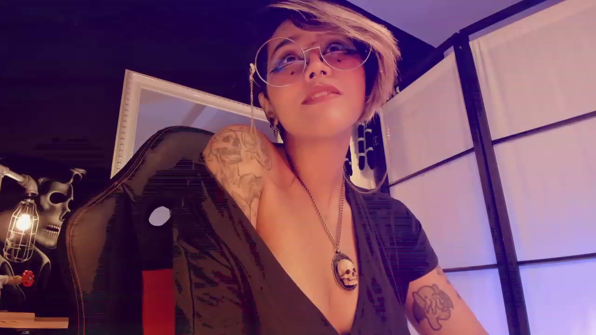 Gallery image thumbnail from AbraxxysRadio's myfreecams stream on, 01/28/2023, 18:32 image 13 of 20