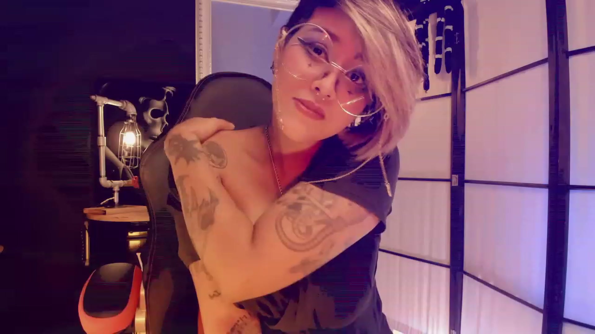 Gallery image thumbnail from AbraxxysRadio's myfreecams stream on, 01/28/2023, 20:50 image 19 of 20