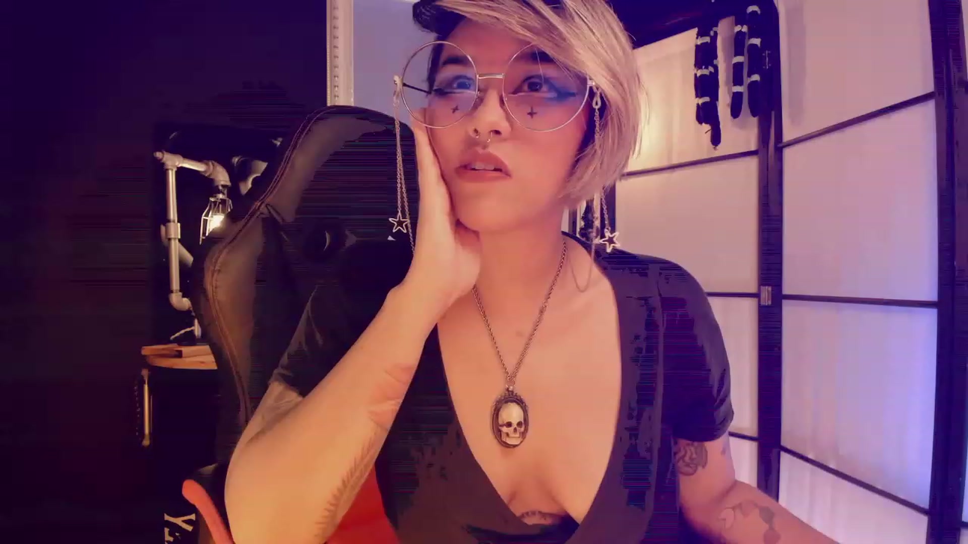 Gallery image thumbnail from AbraxxysRadio's myfreecams stream on, 01/28/2023, 21:08 image 15 of 20