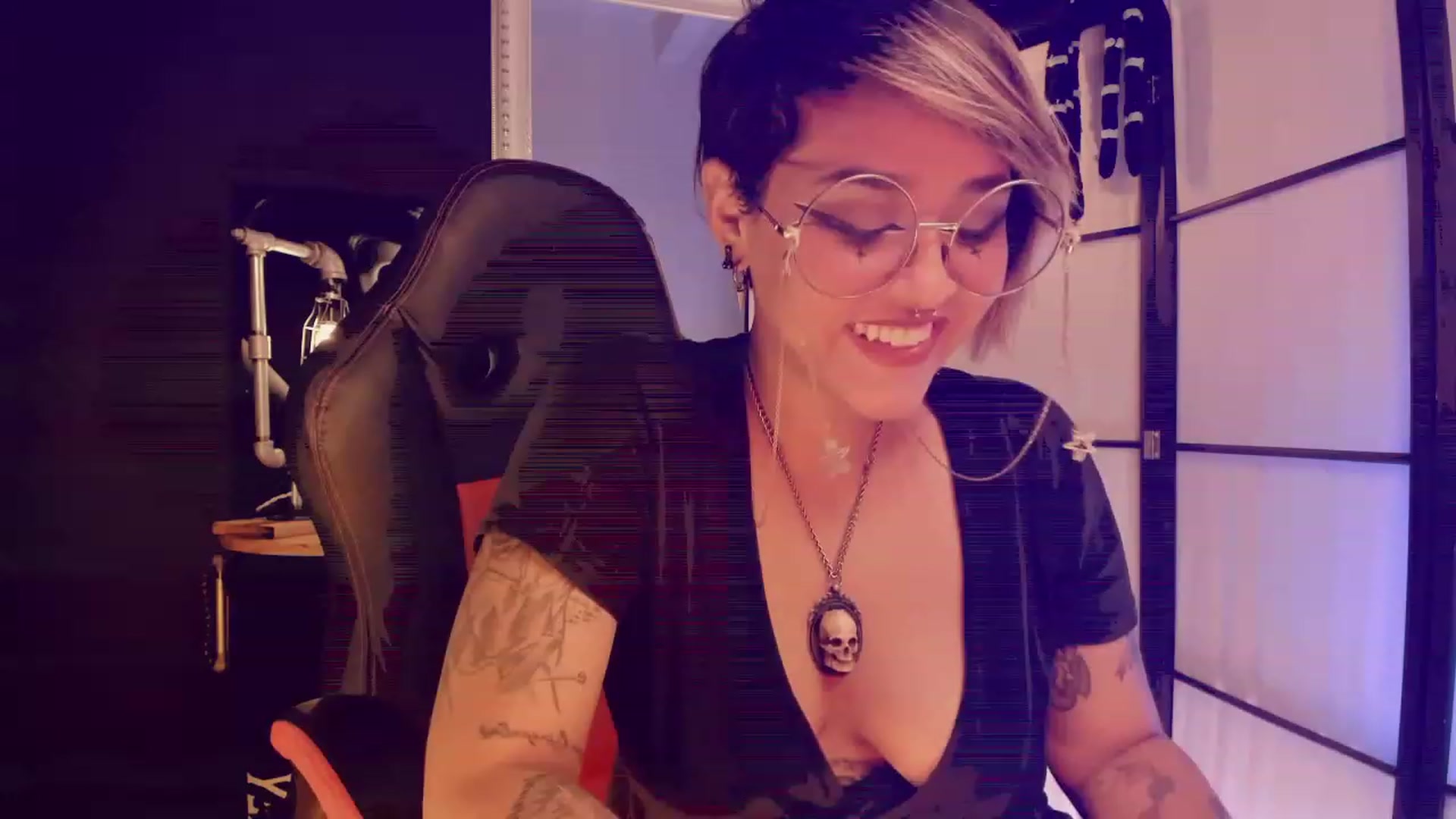Gallery image thumbnail from AbraxxysRadio's myfreecams stream on, 01/28/2023, 21:08 image 13 of 20