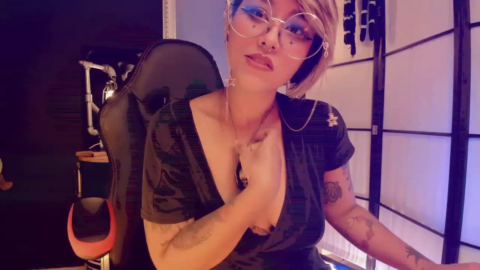 Gallery image thumbnail from AbraxxysRadio's myfreecams stream on, 01/28/2023, 21:08 image 1 of 20