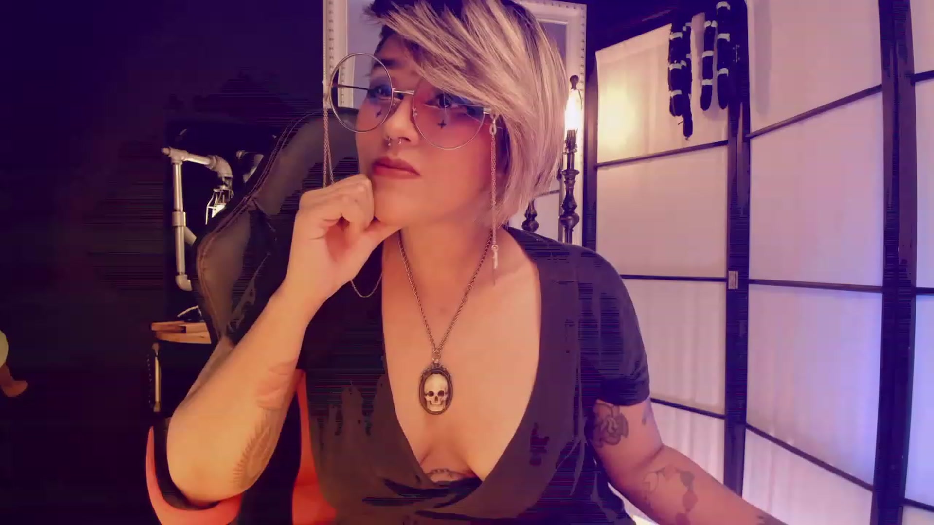 Gallery image thumbnail from AbraxxysRadio's myfreecams stream on, 01/28/2023, 21:08 image 9 of 20