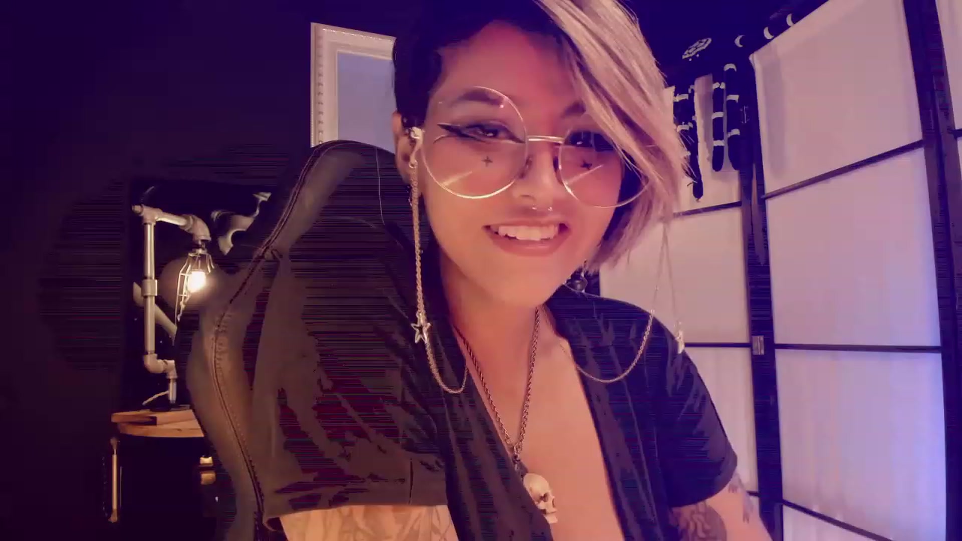 Gallery image thumbnail from AbraxxysRadio's myfreecams stream on, 01/29/2023, 24:44 image 8 of 20