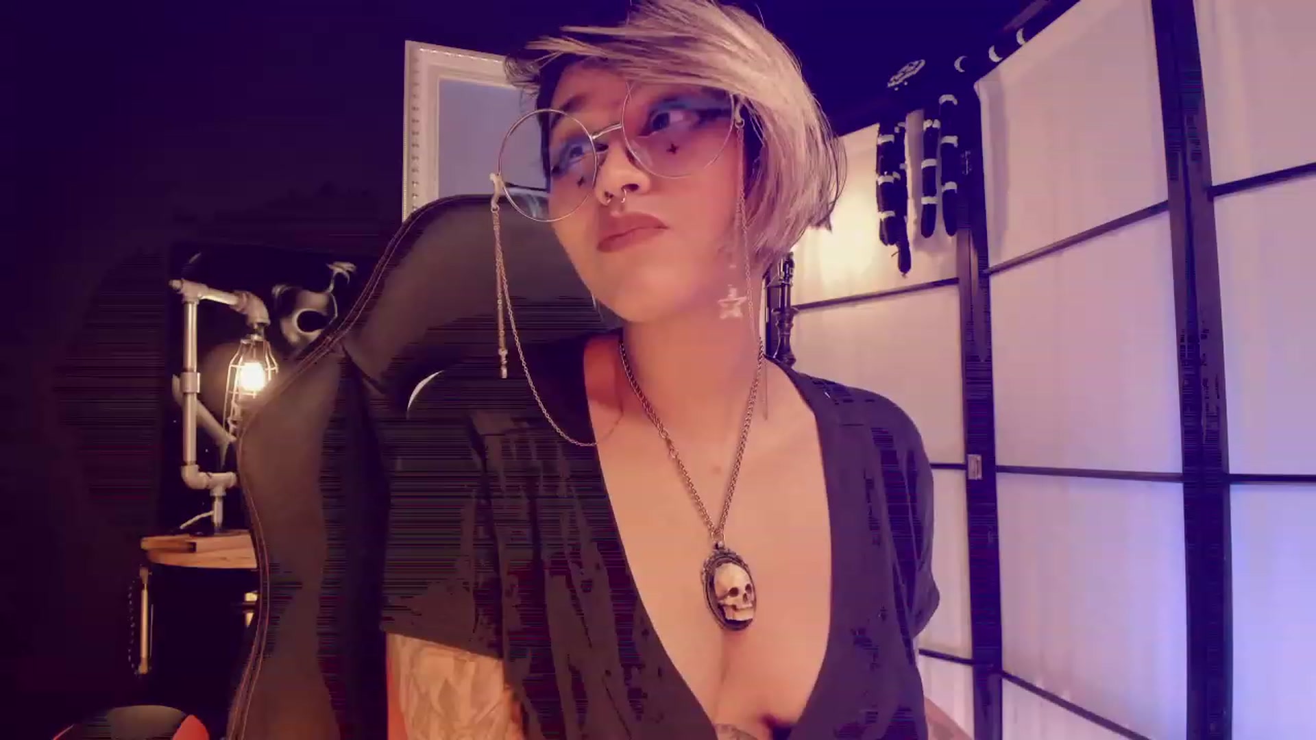 Gallery image thumbnail from AbraxxysRadio's myfreecams stream on, 01/29/2023, 01:37 image 8 of 20