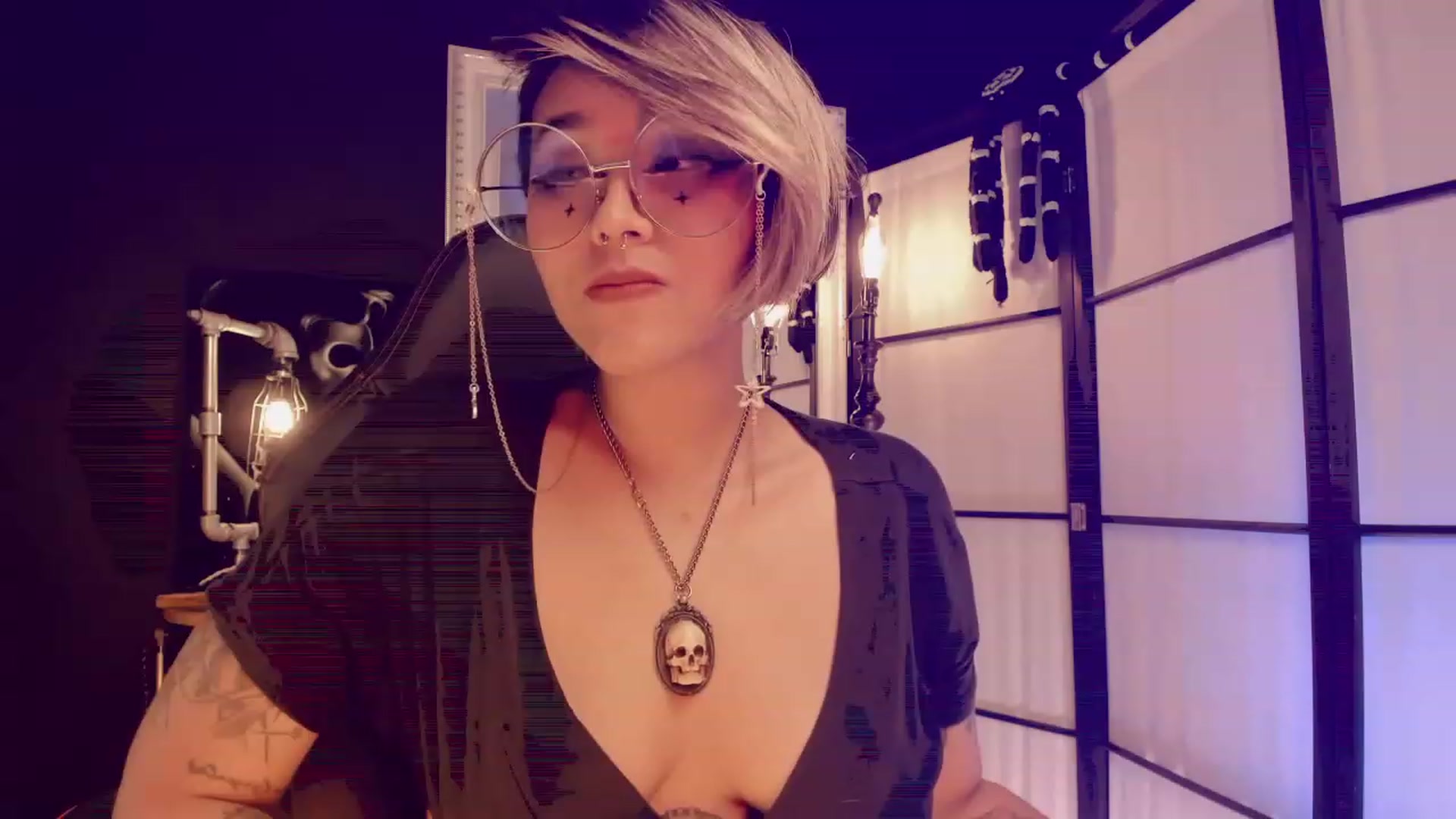 Gallery image thumbnail from AbraxxysRadio's myfreecams stream on, 01/29/2023, 01:37 image 6 of 20