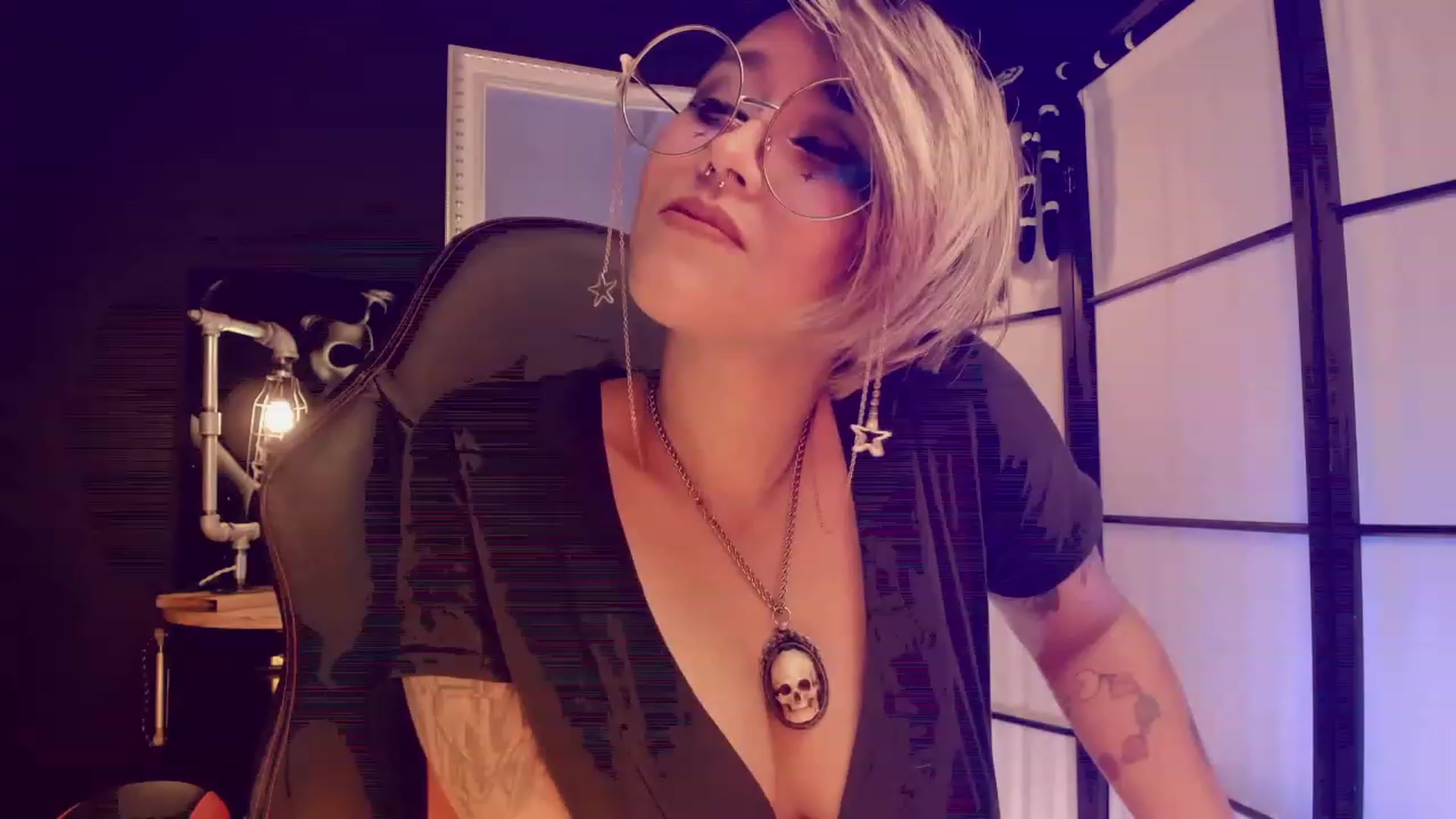 Gallery image thumbnail from AbraxxysRadio's myfreecams stream on, 01/29/2023, 01:37 image 10 of 20