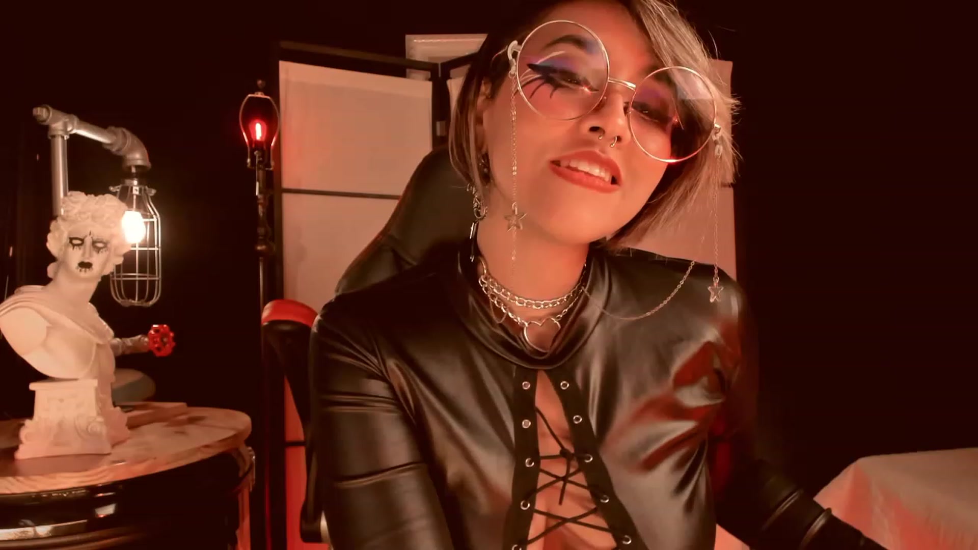Gallery image thumbnail from AbraxxysRadio's myfreecams stream on, 01/29/2023, 19:52 image 18 of 20