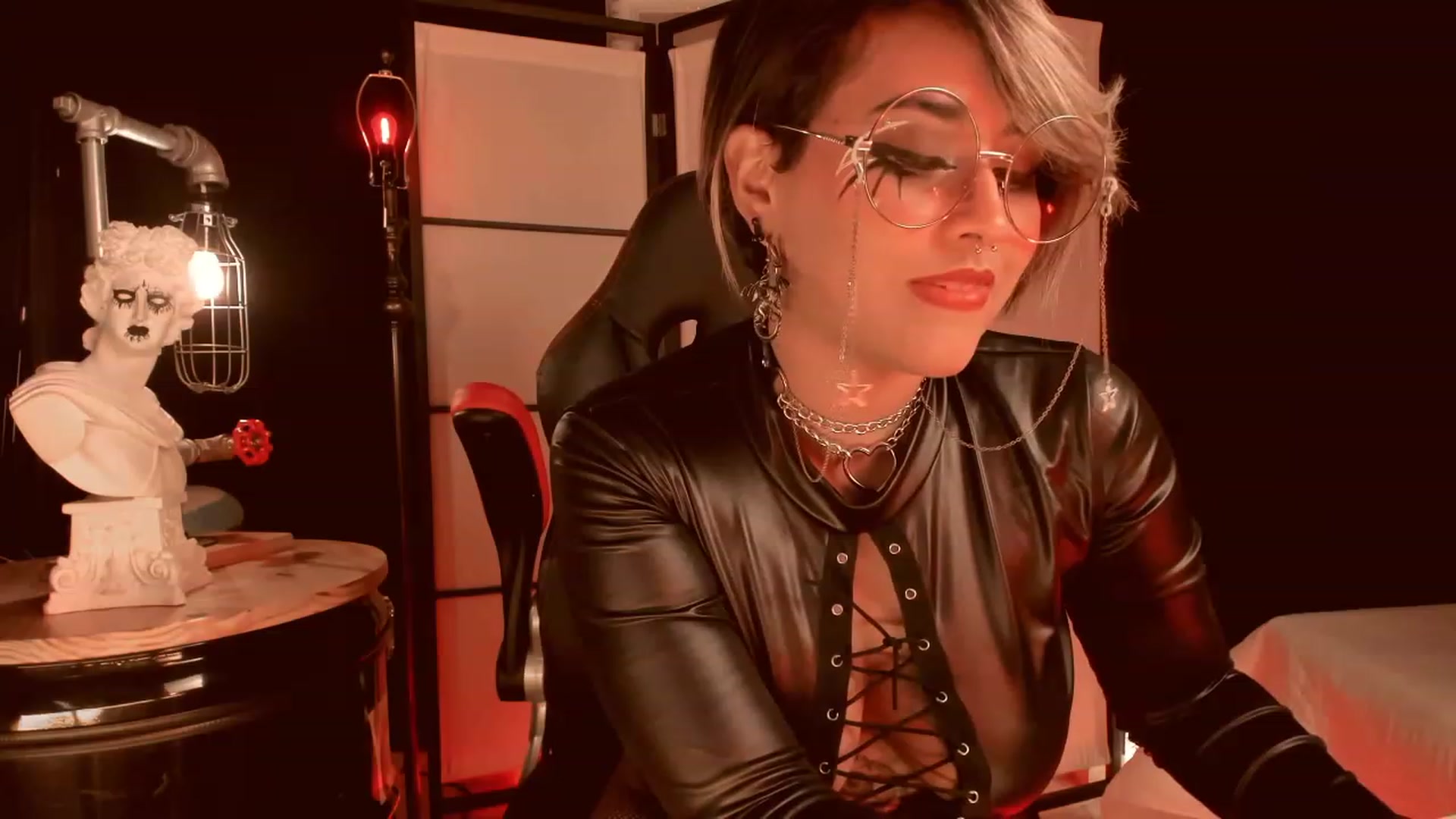 Gallery image thumbnail from AbraxxysRadio's myfreecams stream on, 01/29/2023, 19:52 image 13 of 20