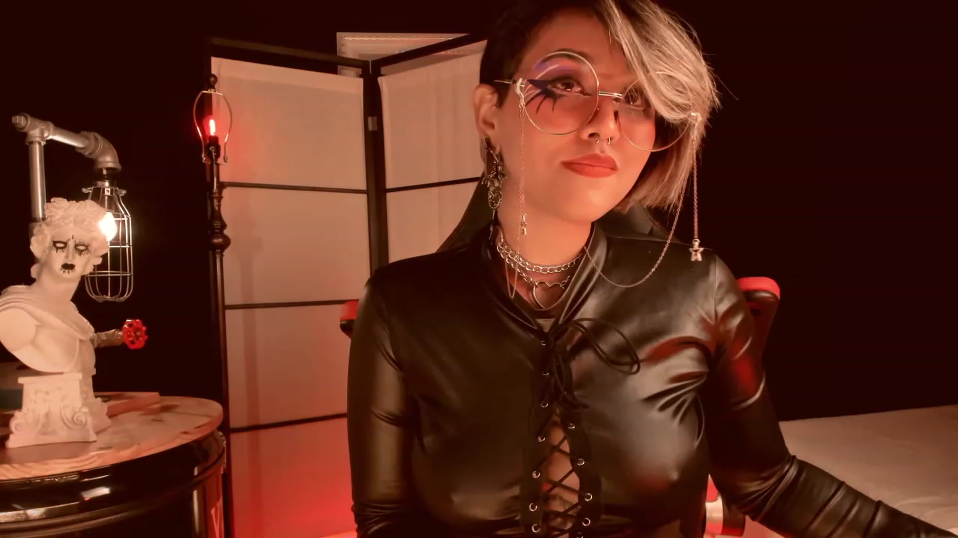Gallery image thumbnail from AbraxxysRadio's myfreecams stream on, 01/29/2023, 19:52 image 3 of 20