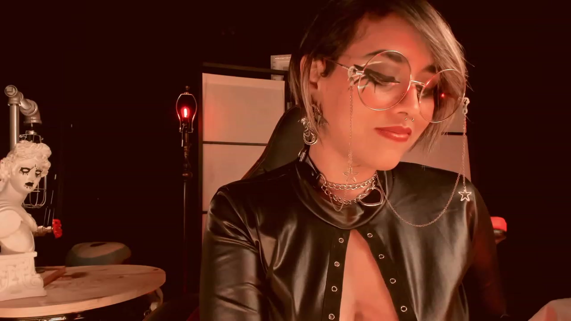 Gallery image thumbnail from AbraxxysRadio's myfreecams stream on, 01/29/2023, 21:51 image 19 of 20