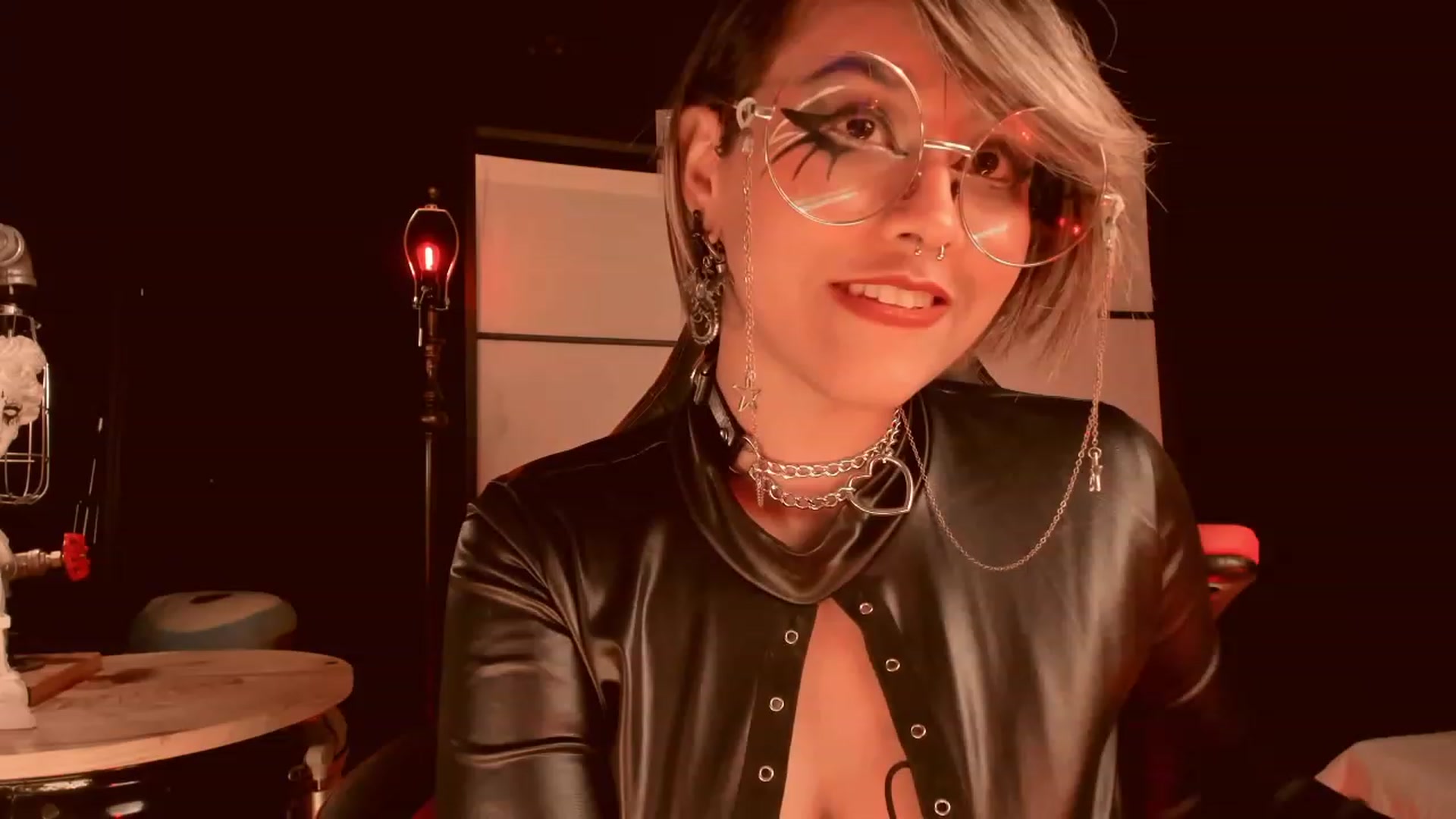 Gallery image thumbnail from AbraxxysRadio's myfreecams stream on, 01/29/2023, 21:51 image 10 of 20