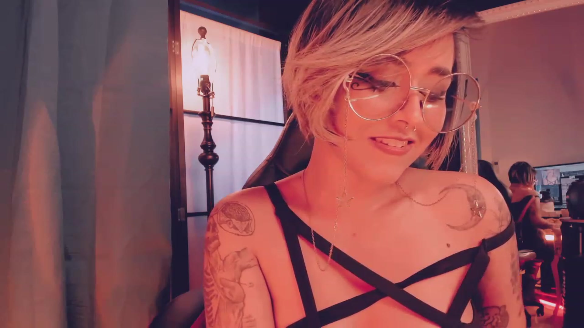 Gallery image thumbnail from AbraxxysRadio's myfreecams stream on, 01/31/2023, 02:08 image 14 of 20
