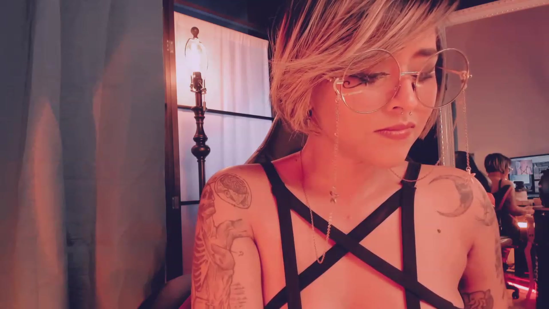 Gallery image thumbnail from AbraxxysRadio's myfreecams stream on, 01/31/2023, 02:08 image 12 of 20