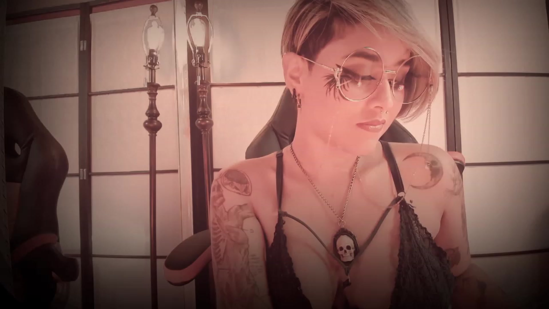 Gallery image thumbnail from AbraxxysRadio's myfreecams stream on, 02/02/2023, 24:03 image 17 of 20