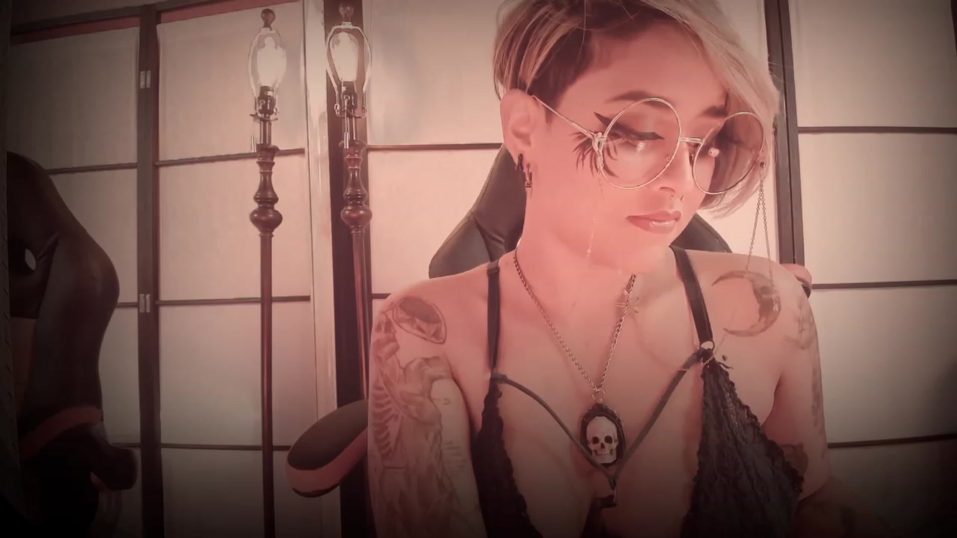 Gallery image thumbnail from AbraxxysRadio's myfreecams stream on, 02/02/2023, 24:03 image 16 of 20