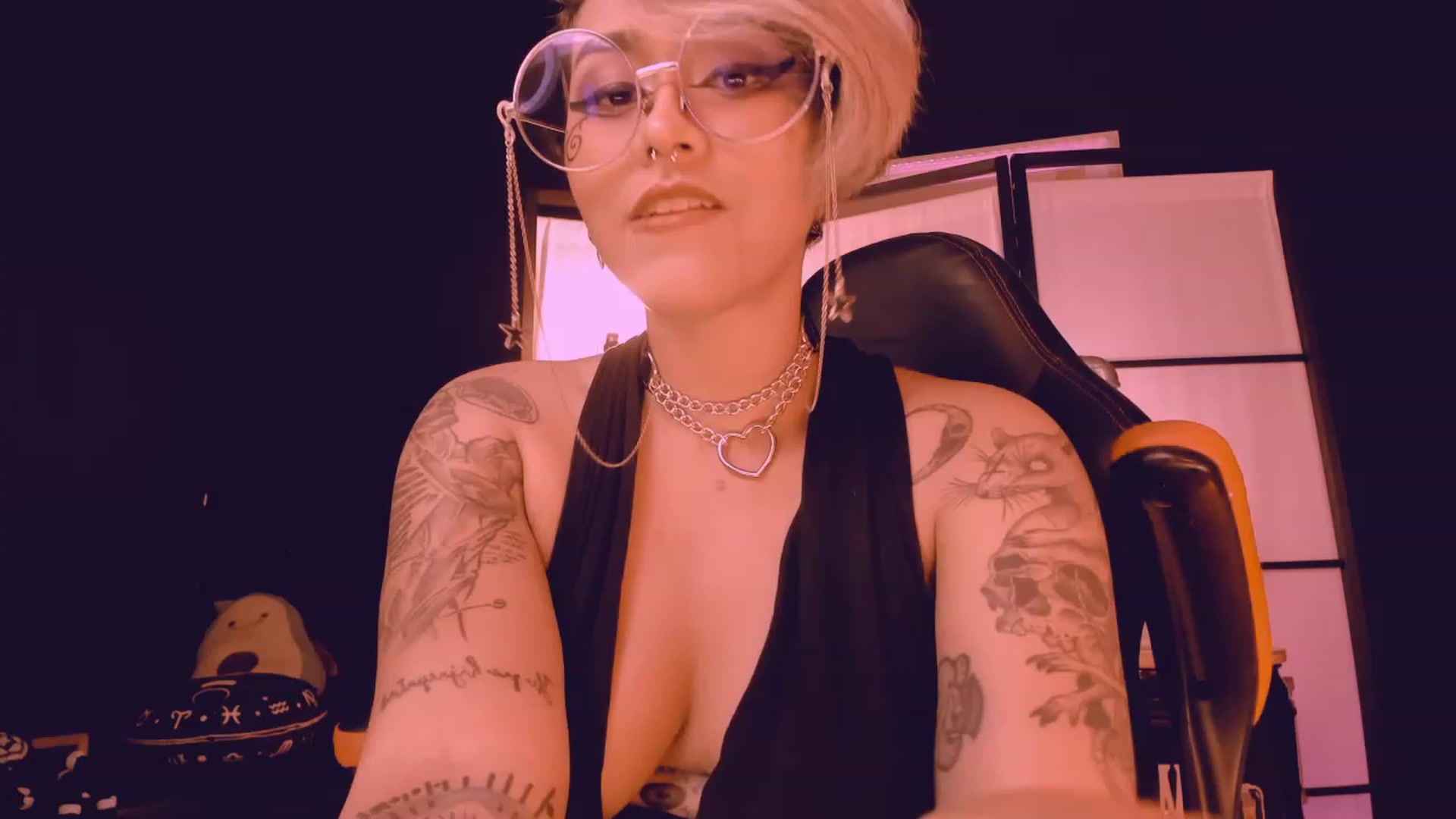 Gallery image thumbnail from AbraxxysRadio's myfreecams stream on, 02/03/2023, 01:46 image 14 of 20