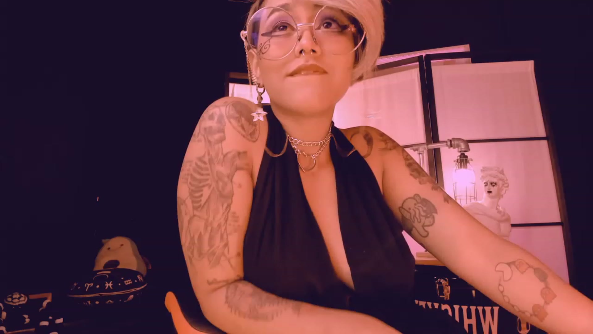 Gallery image thumbnail from AbraxxysRadio's myfreecams stream on, 02/03/2023, 01:46 image 2 of 20