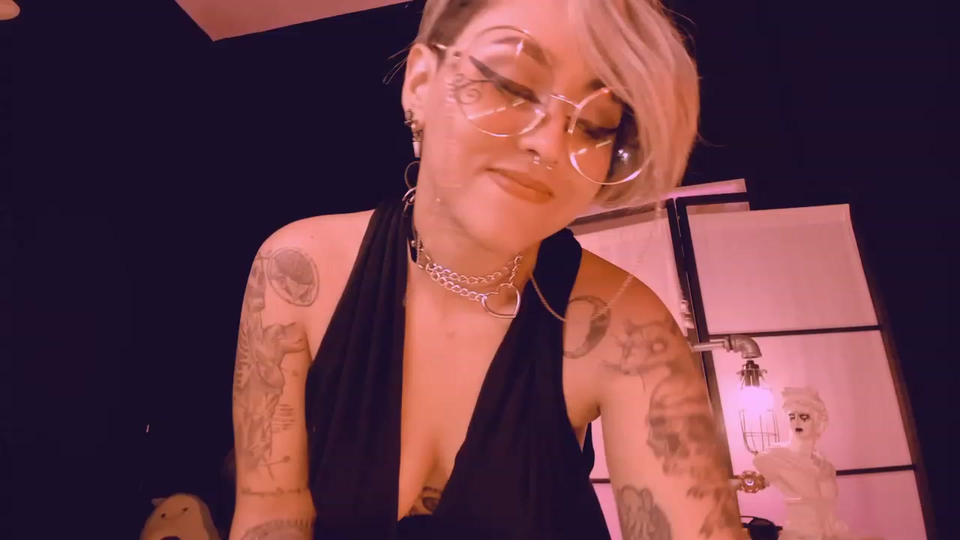 Gallery image thumbnail from AbraxxysRadio's myfreecams stream on, 02/03/2023, 02:05 image 7 of 20