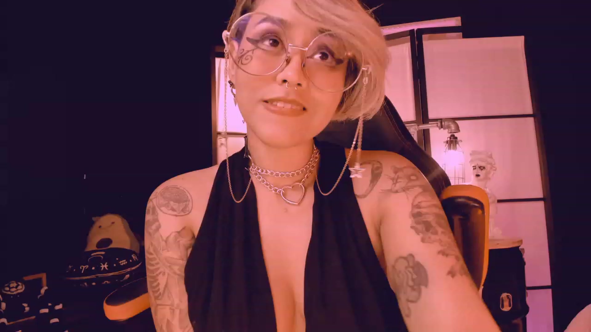 Gallery image thumbnail from AbraxxysRadio's myfreecams stream on, 02/03/2023, 02:05 image 10 of 20