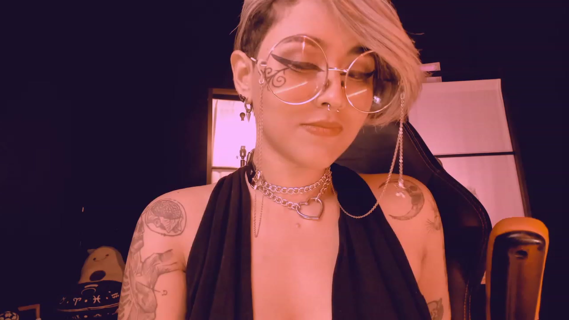 Gallery image thumbnail from AbraxxysRadio's myfreecams stream on, 02/03/2023, 02:05 image 17 of 20
