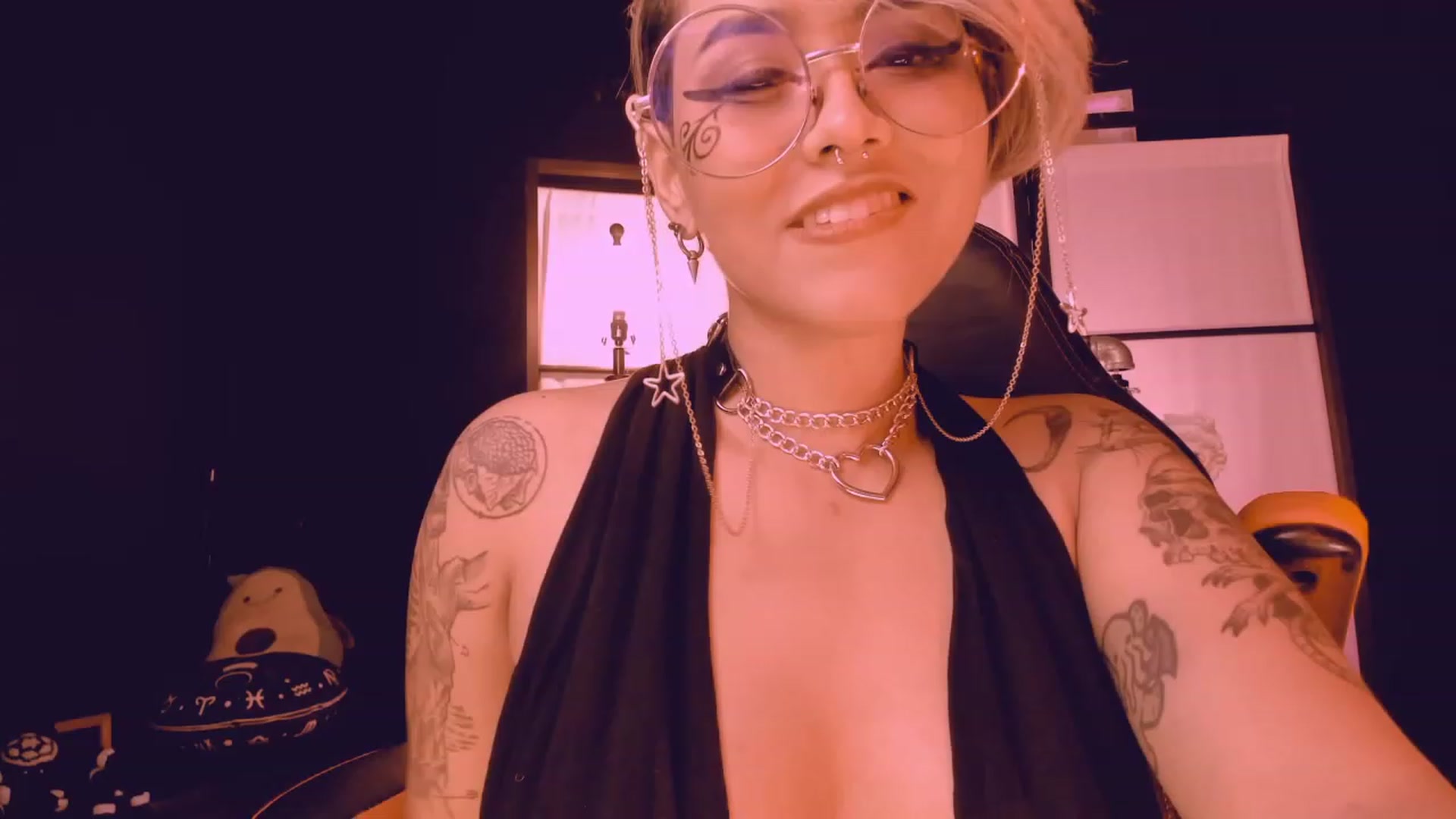 Gallery image thumbnail from AbraxxysRadio's myfreecams stream on, 02/03/2023, 02:05 image 13 of 20