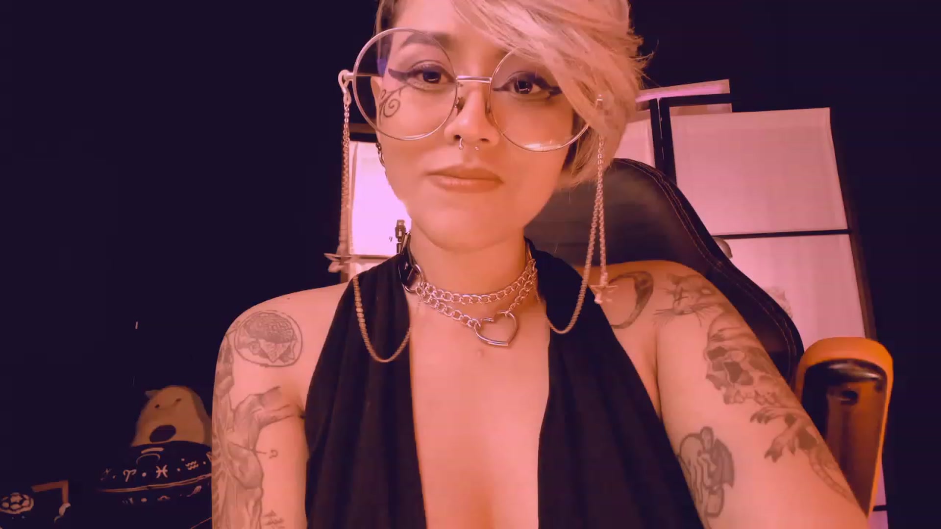 Gallery image thumbnail from AbraxxysRadio's myfreecams stream on, 02/03/2023, 02:05 image 16 of 20