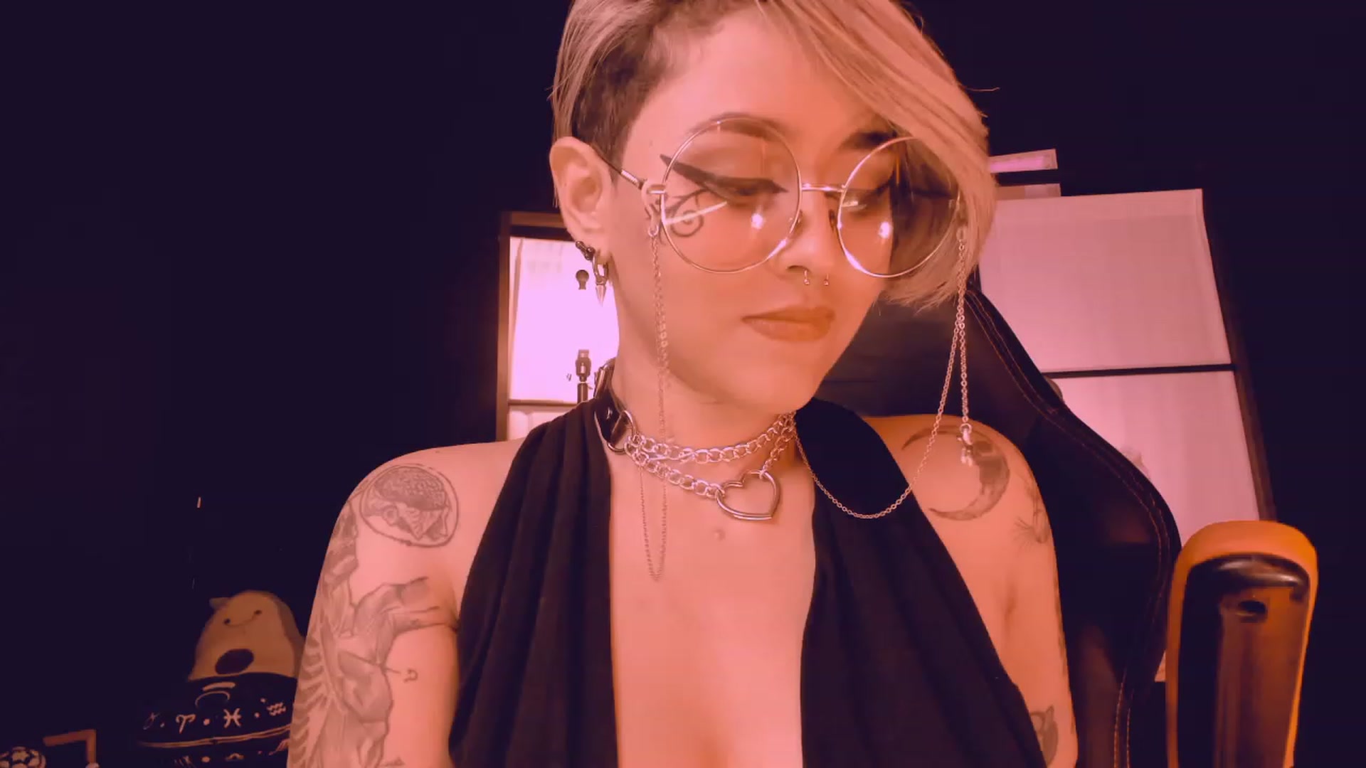 Gallery image thumbnail from AbraxxysRadio's myfreecams stream on, 02/03/2023, 02:05 image 18 of 20