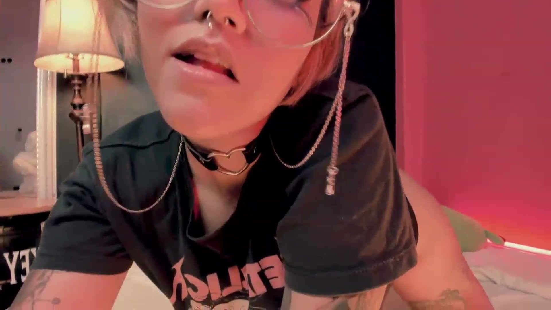 Gallery image thumbnail from AbraxxysRadio's myfreecams stream on, 02/08/2023, 02:19 image 15 of 20