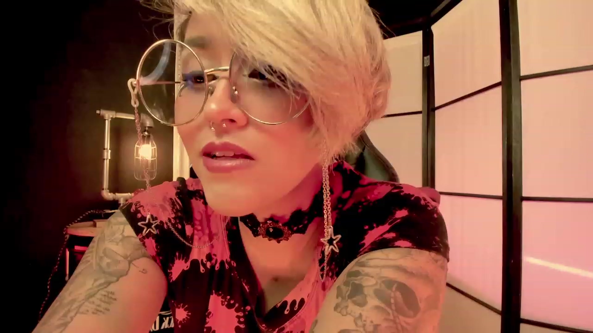 Gallery image thumbnail from AbraxxysRadio's myfreecams stream on, 02/10/2023, 24:14 image 18 of 20