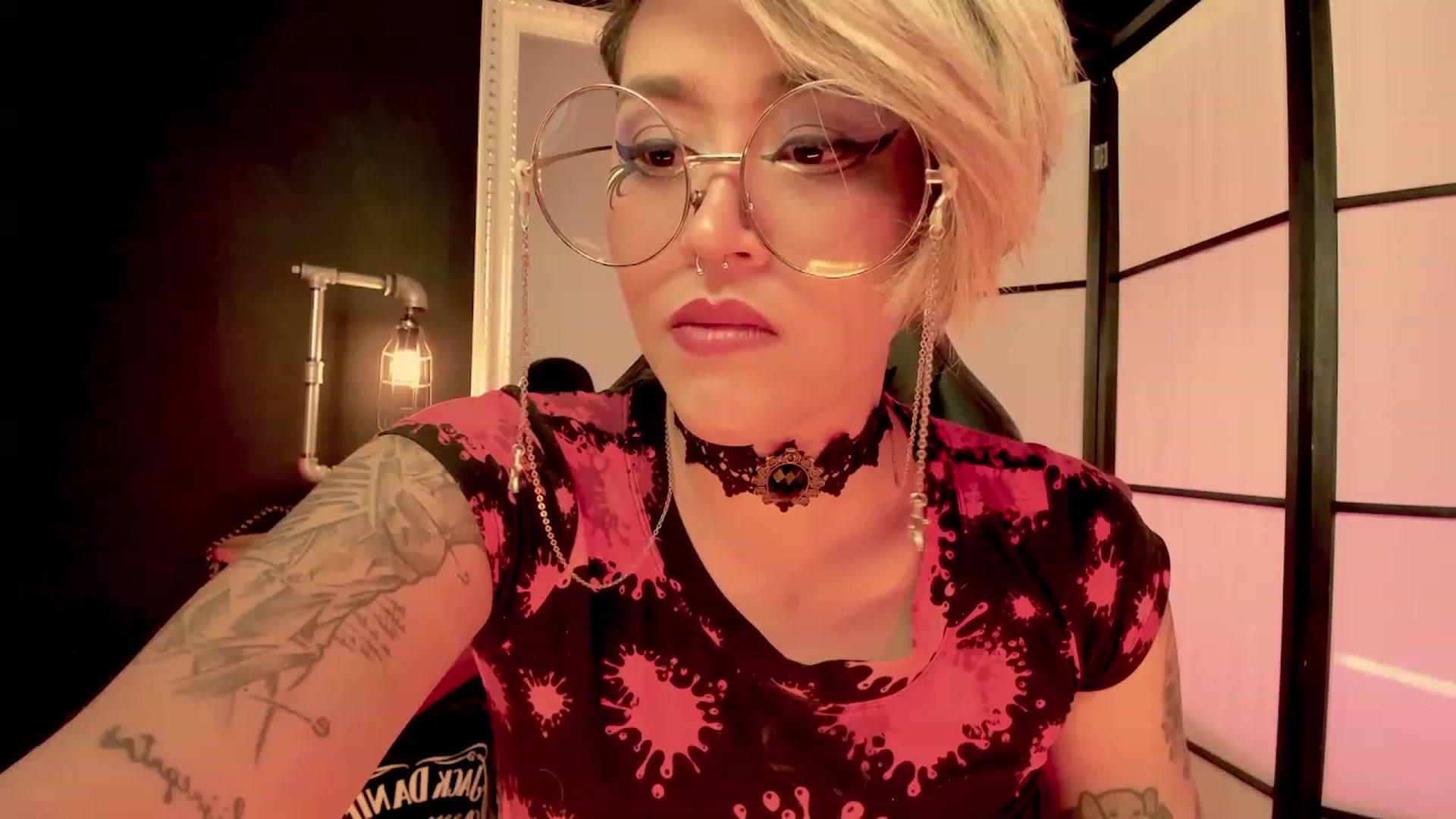 Gallery image thumbnail from AbraxxysRadio's myfreecams stream on, 02/10/2023, 24:14 image 16 of 20