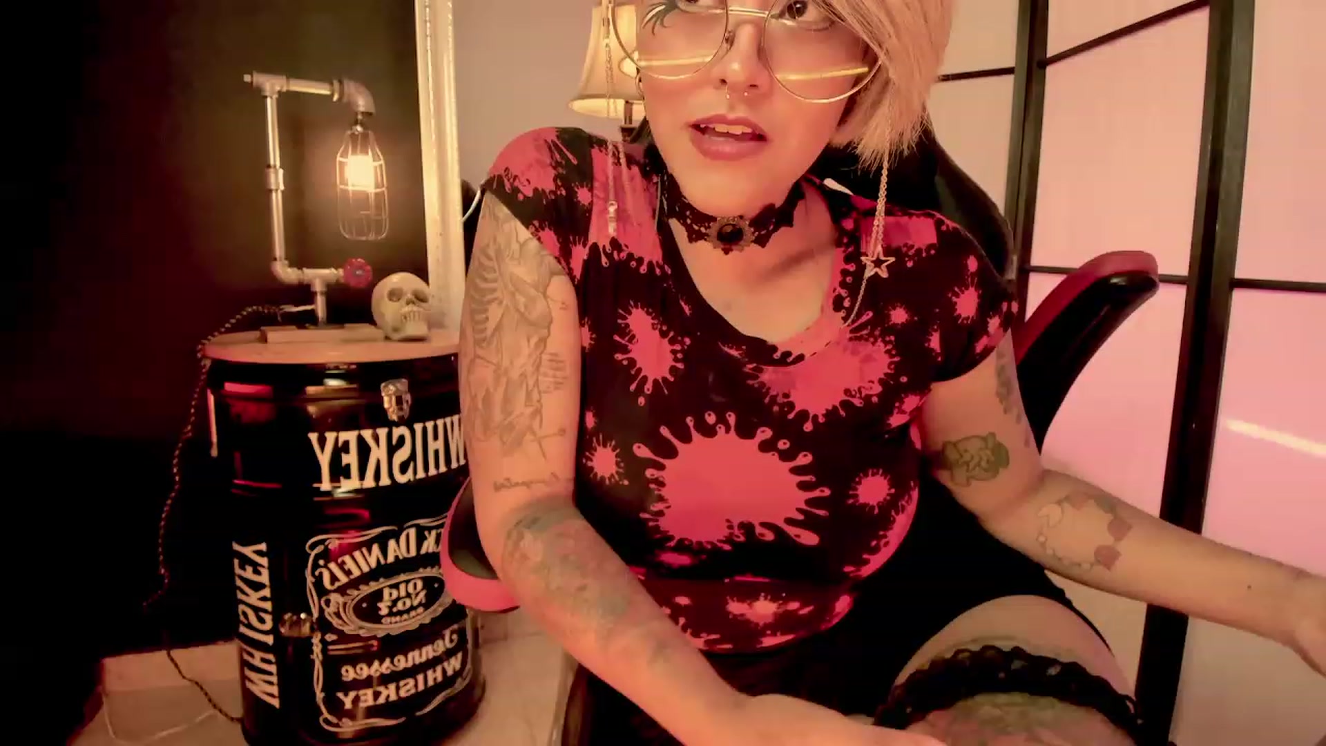 Gallery image thumbnail from AbraxxysRadio's myfreecams stream on, 02/10/2023, 24:14 image 19 of 20