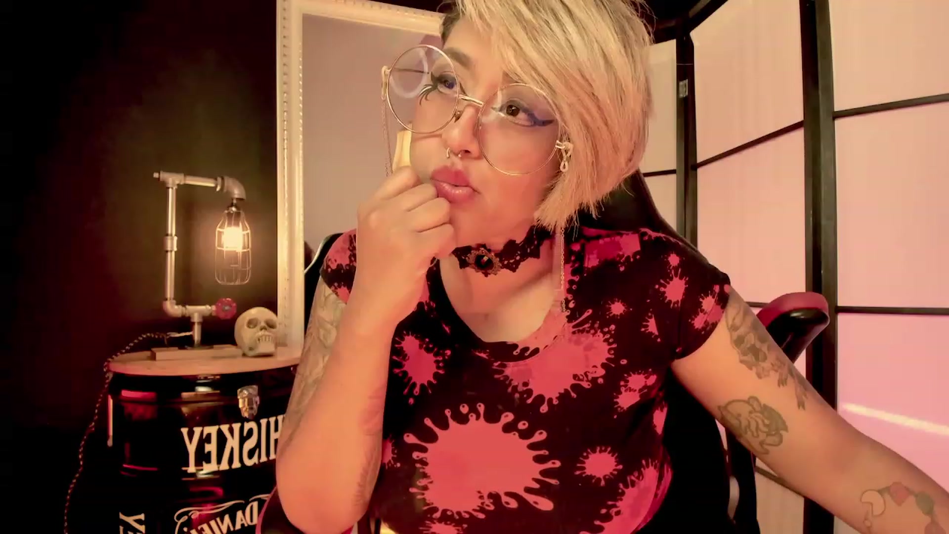 Gallery image thumbnail from AbraxxysRadio's myfreecams stream on, 02/10/2023, 24:14 image 20 of 20