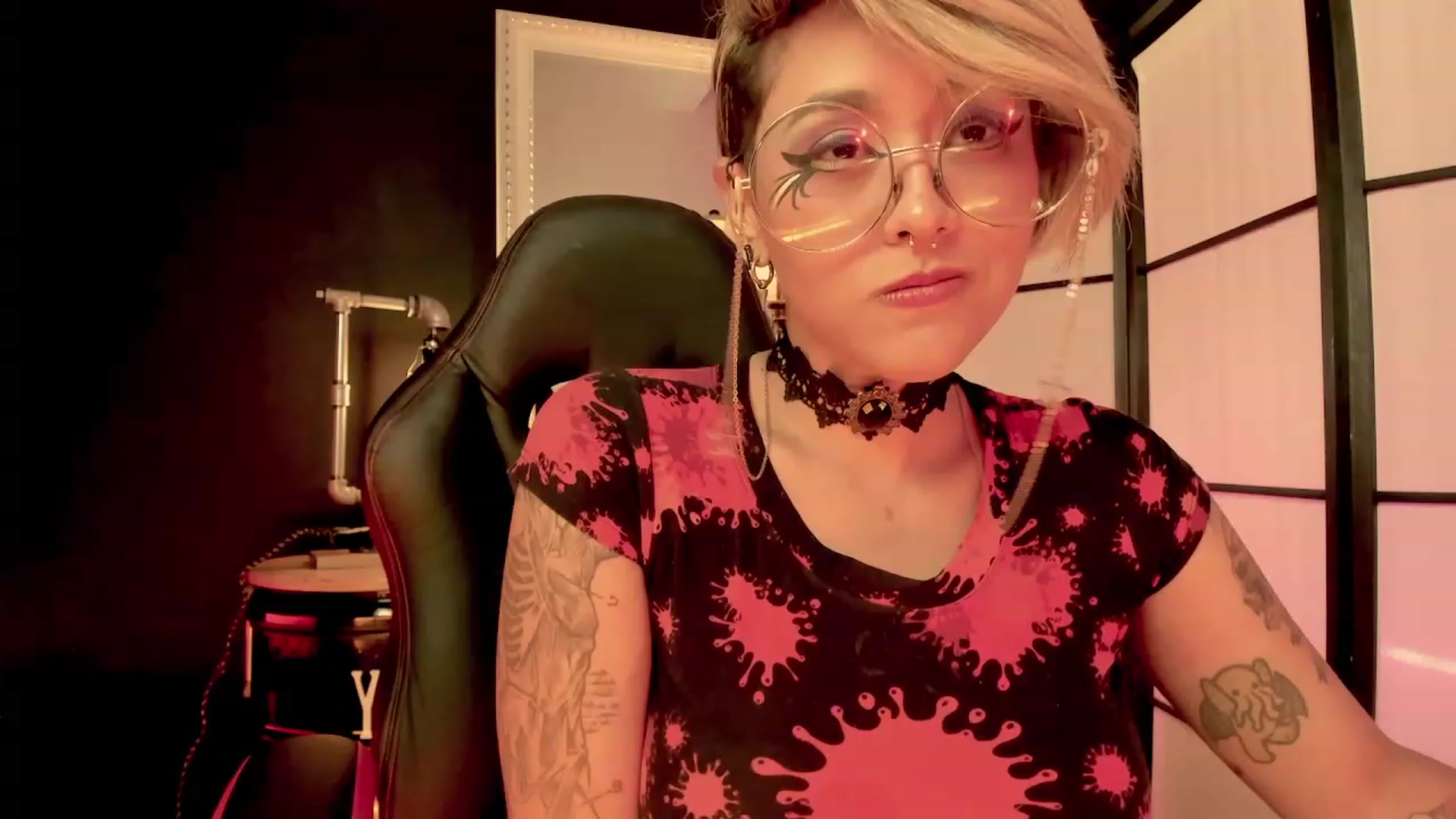 Gallery image thumbnail from AbraxxysRadio's myfreecams stream on, 02/10/2023, 02:05 image 5 of 20